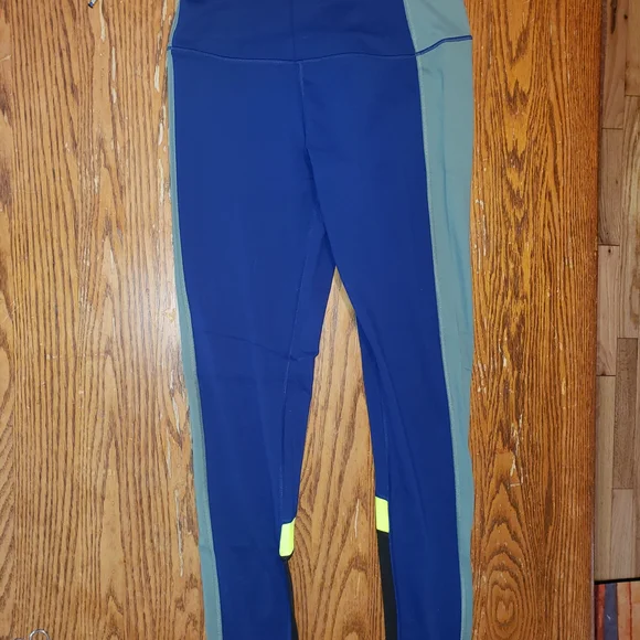 Victoria's Secret Blue and Green Leggings - Picture 2 of 6